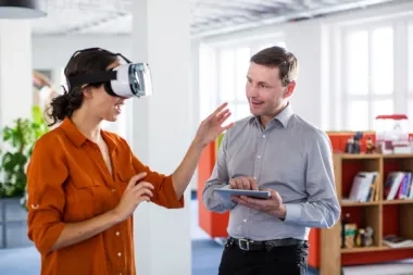 Collaborative work: enriching interactions through immersive reality